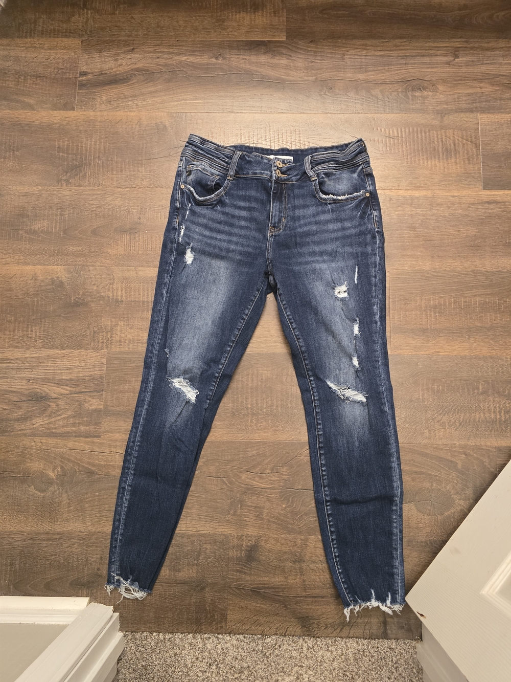 KanCan Women's Skinny Distressed Jeans